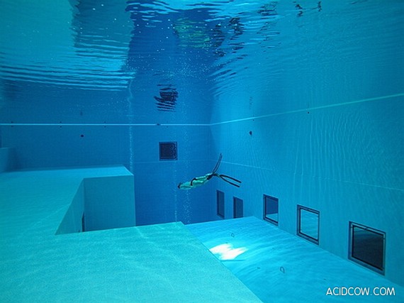 The deepest pool in the world for diving (10 pics)