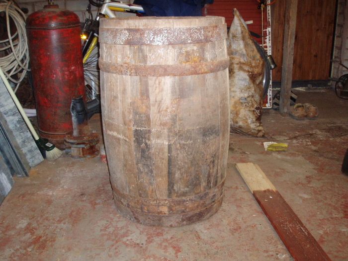 Fridge In A Barrel (11 pics)