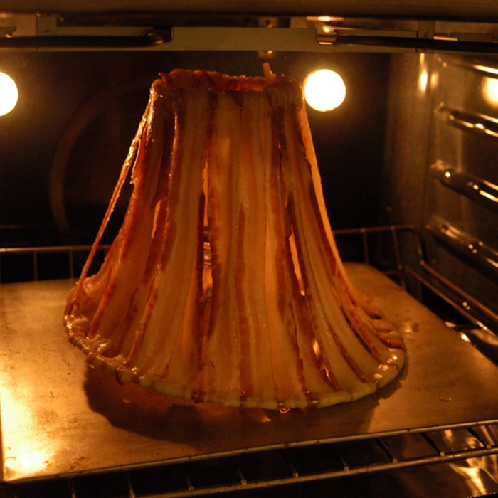 Bacon lamp (7 pics)