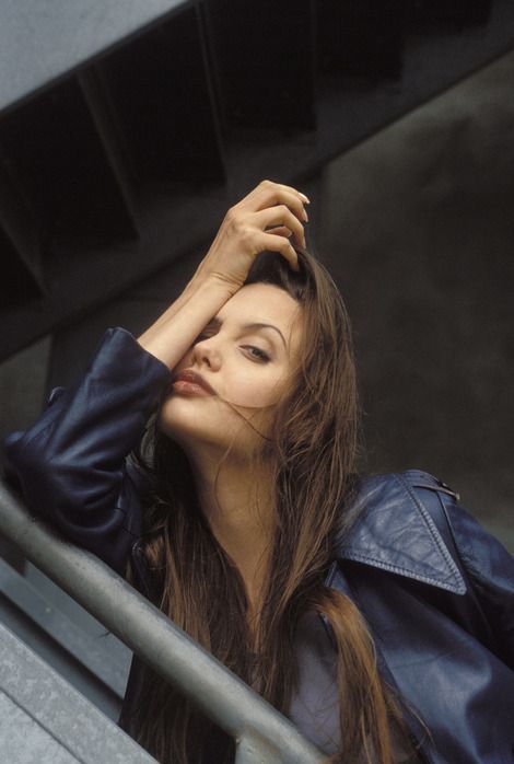 Angelina Jolie 17. Angelina Jolie In 1994 (17