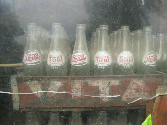 Abandoned Pepsi bottling plant, Battambang, Cambodia (12 pics)