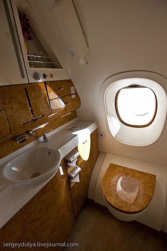 luxury_airbus_A380_06.jpg