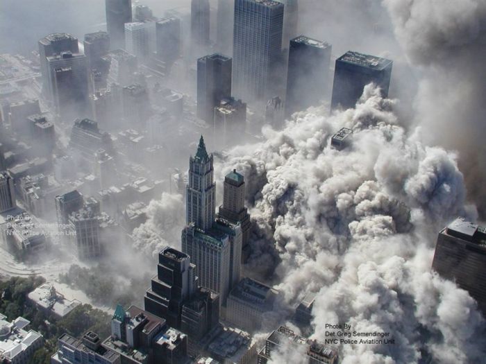 New Photos of 9/11 Attacks (12 pics)