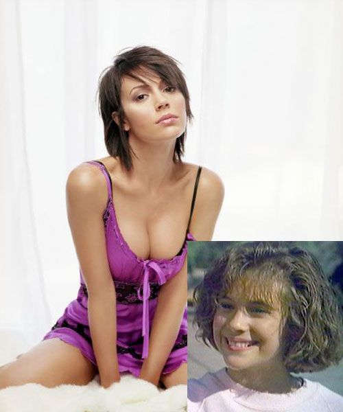 Sexy Celebrities When They Were Young (35 pics)