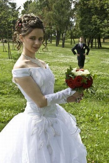 Stupid Photoshopped Wedding Photos (21 pics)