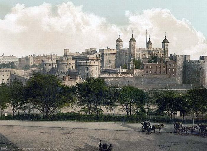 Color Photographs of Old England (63 pics)