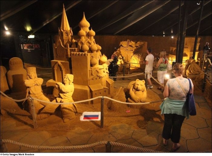Annual Blankenberge Sand Sculpture Festival 2010 (24 pics)