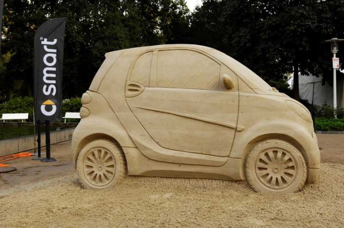 Smart Sand Sculpture (7 pics)