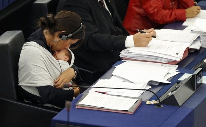 Member of European Parliament Took Her Baby to Work (10 pics)