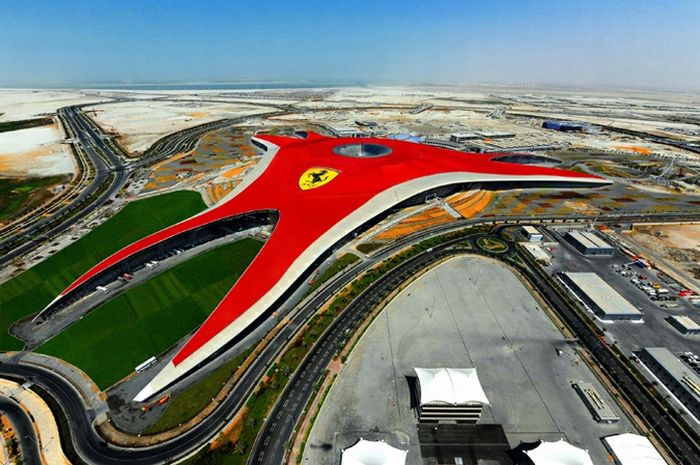 Ferrari World Abu Dhabi (15 pics)