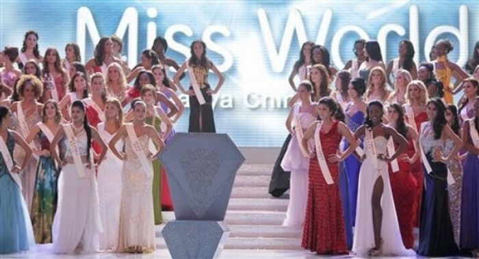 Miss World 2010 Alexandria Mills (25 pics)