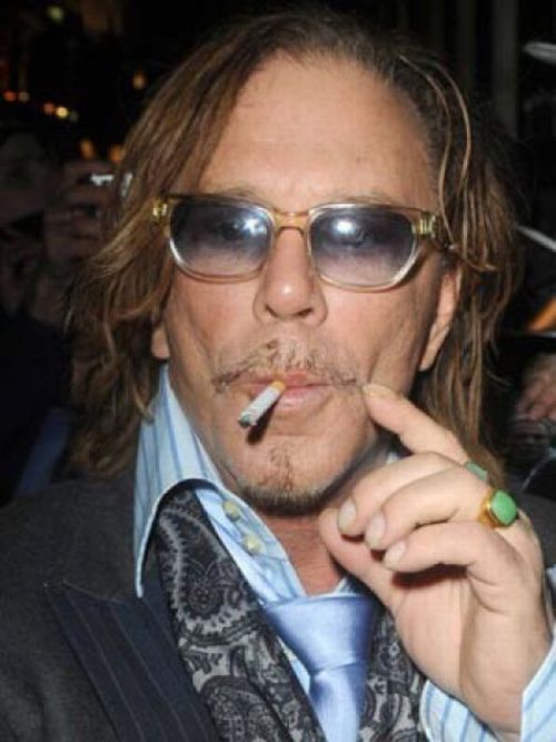 Smoking Celebrities (28 pics)