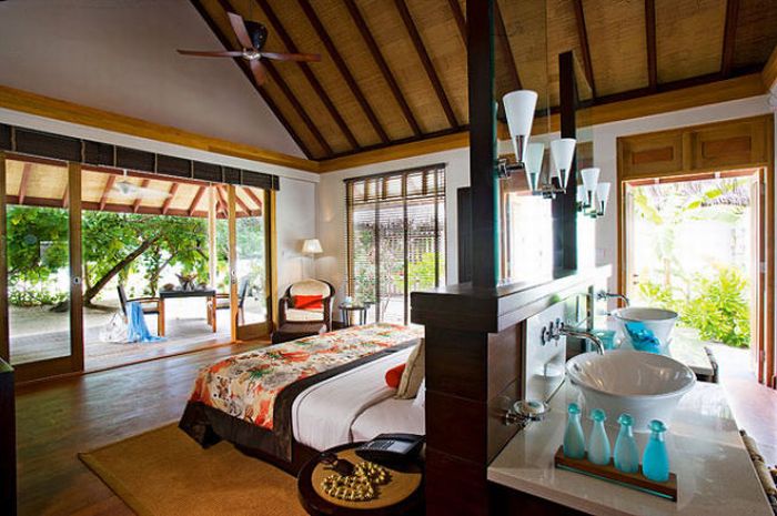 Diva Resort Hotel on the Maldives - Paradise on Earth (19 pics)