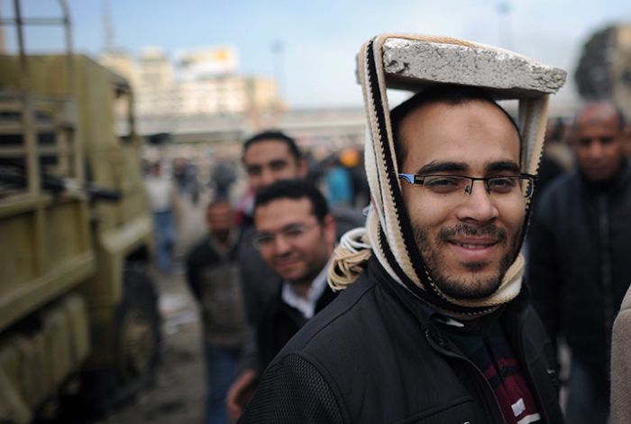 Egyptian Protesters' Makeshift Helmets (10 pics)