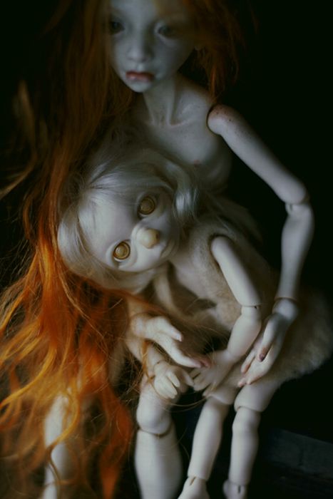 Scary Porcelain Children (20 pics)