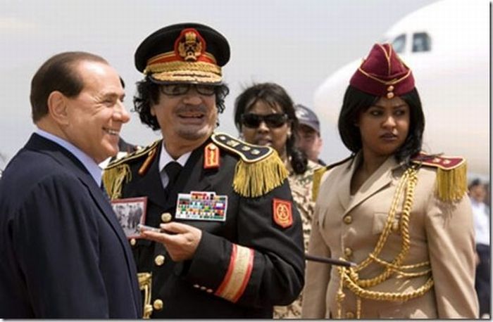 Gaddafi's all female bodyguards (38 pics)