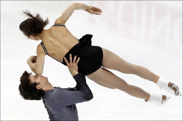 Accident at the Figure Skating Competition in Moscow (5 pics)