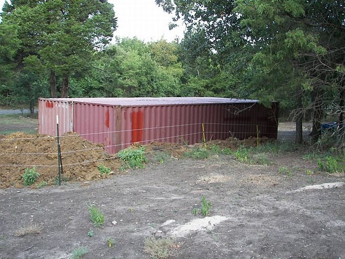 Home Built from Two Shipping Containers (134 pics) Home Built from Two Shipping Containers (134 pics)