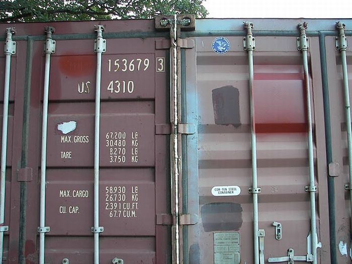 Home Built from Two Shipping Containers (134 pics) Home Built from Two Shipping Containers (134 pics)