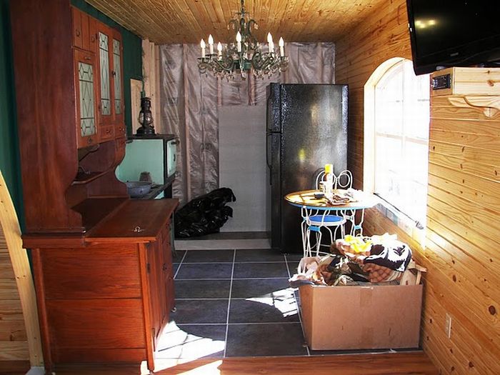 Home Built from Two Shipping Containers (134 pics) Home Built from Two Shipping Containers (134 pics)