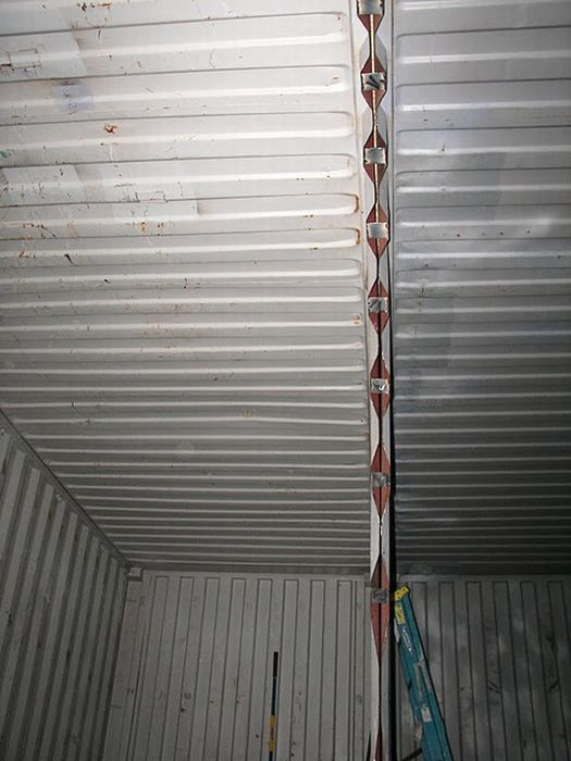 Home Built from Two Shipping Containers (134 pics) Home Built from Two Shipping Containers (134 pics)