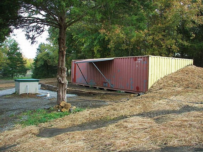Home Built from Two Shipping Containers (134 pics) Home Built from Two Shipping Containers (134 pics)