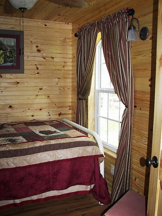 Home Built from Two Shipping Containers (134 pics) Home Built from Two Shipping Containers (134 pics)