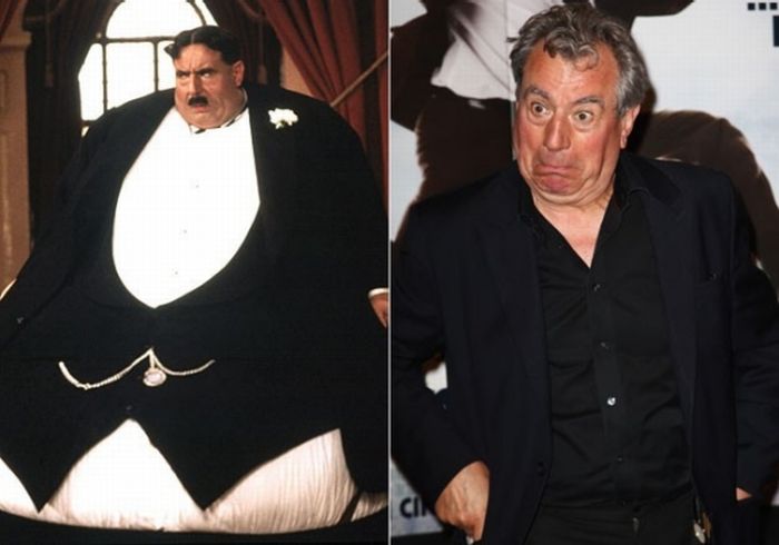 Celebrity Wearing Fat Suits (12 pics)