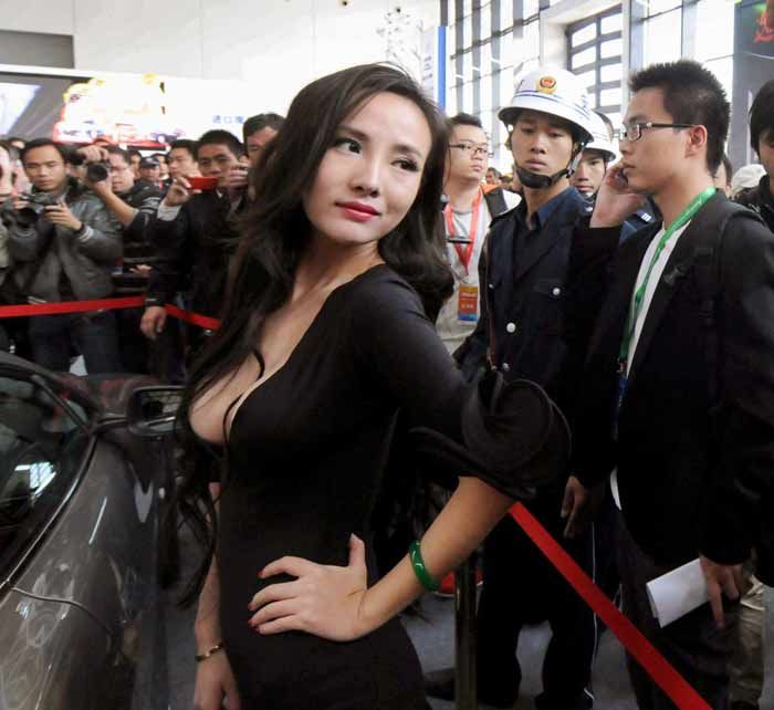 Gan Lulu. Chinese Sexy Internet Sensation (52 pics)