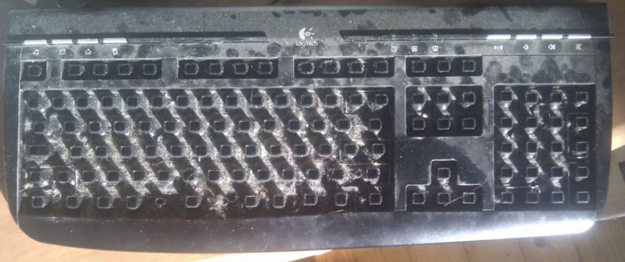 How to Clean Your Keyboard (7 pics)