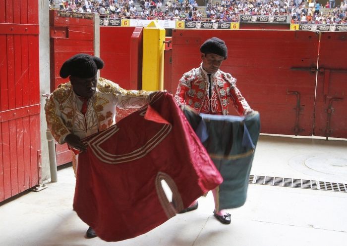 Dwarf Bullfighters from Colombia and Mexico (22 pics)