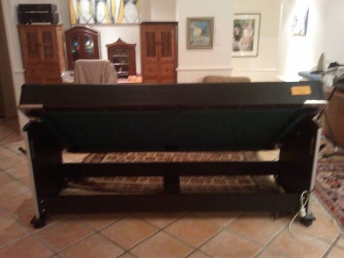 Pool Table with a Secret (4 pics)
