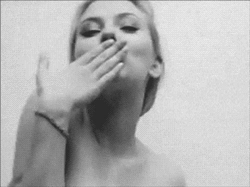 Sexy Scarlett Johansson GIFs (30 gifs)