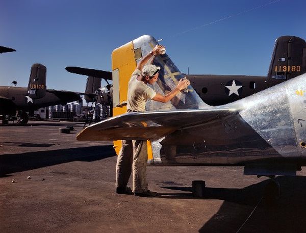 색상 화 된 WWII 미국 사진 (41 사진)