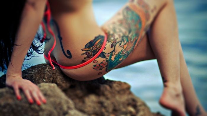 Tattoo Girls (40 pics)