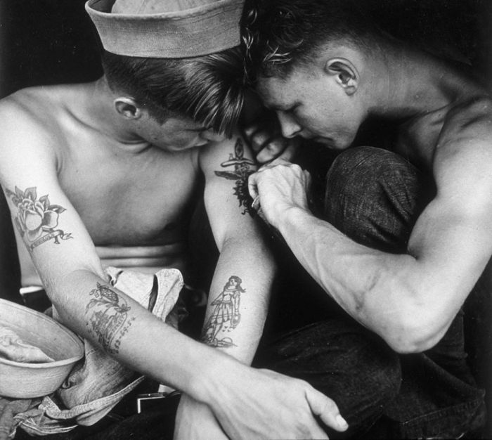 Vintage Pictures That Capture The Golden Age Of Tattoos (30 pics)