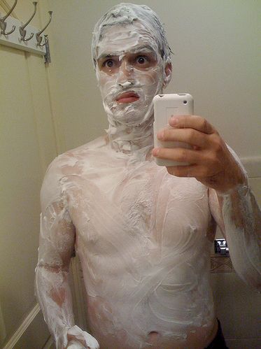 Shaving cream addict (5 pics)