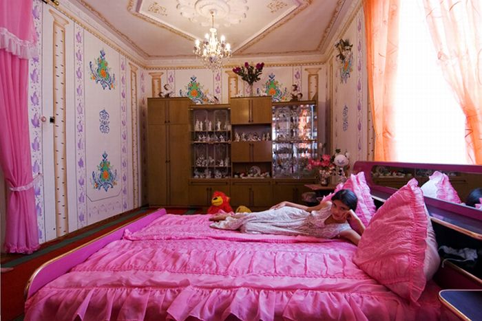 The interior of the rich gypsies houses (20 pics)