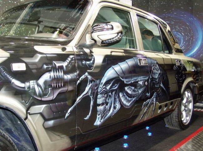 Funny and beautiful painted cars (40 pics)