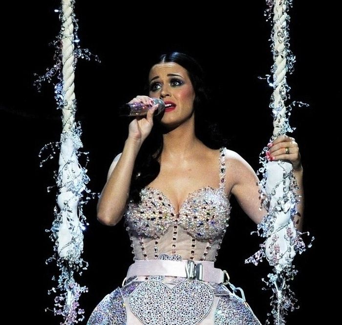 What Katy Perry Has Worn On Her Breasts (31 pics)