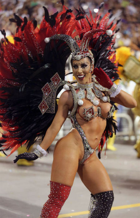 Rio Carnival Nude Babes 16