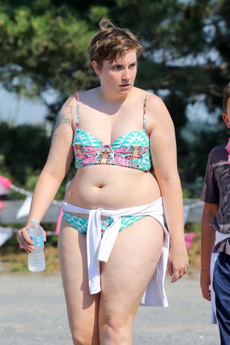 Fat Celebrities In Bikini 119